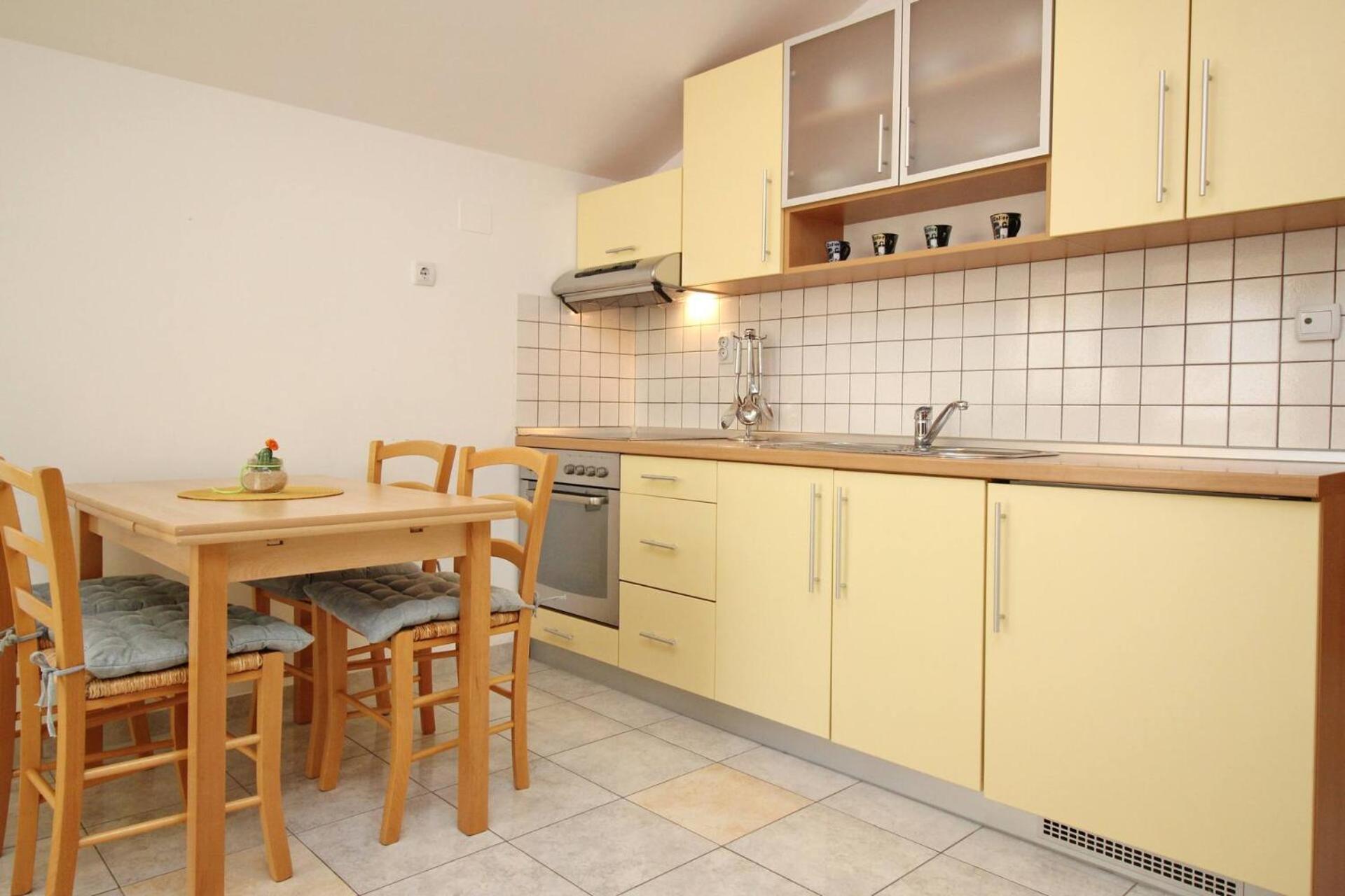 Apartments Knezevic-Pavlic Baška Buitenkant foto